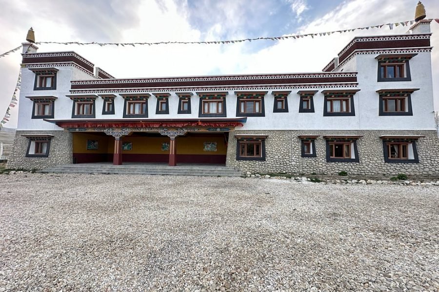 Royal Mustang Resort